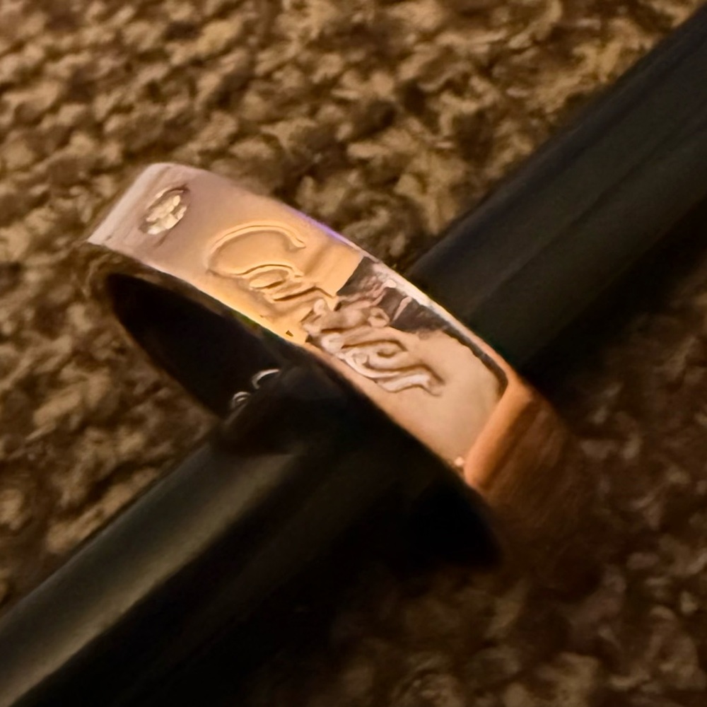 Source Unknown Gold Engraved Ring